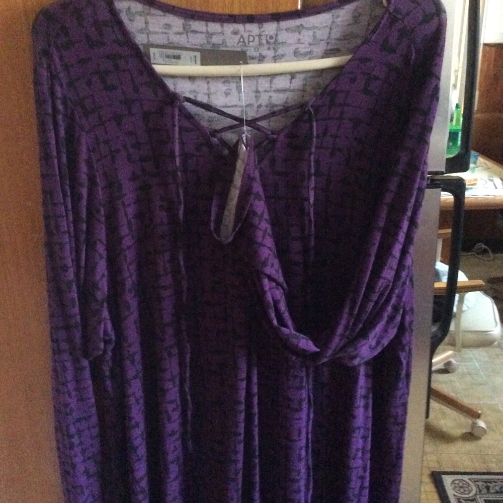 New with tags Apt. 9 2x top with tie close - Picture 2 of 5